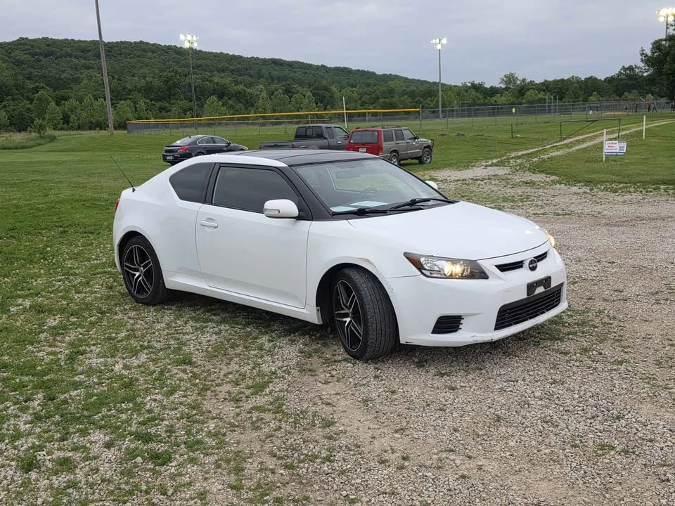 2013 Scion tC - Image 5 of 18