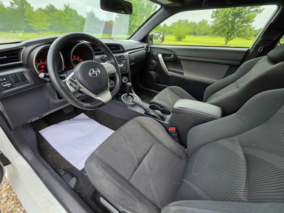 2013 Scion tC - Image 8 of 18