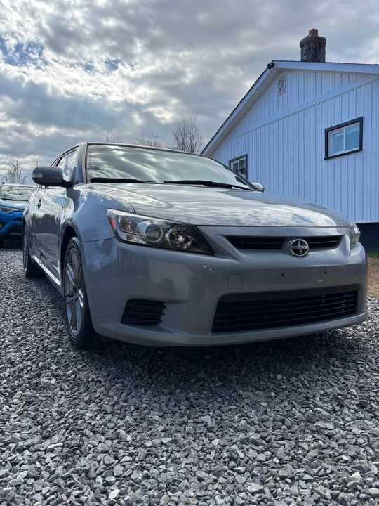 2013 Scion tC - Image 2 of 13
