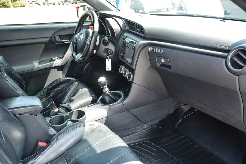 2013 Scion tC - Image 5 of 6