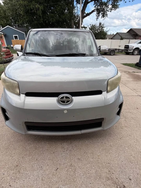 2013 Scion xB - Image 2 of 11