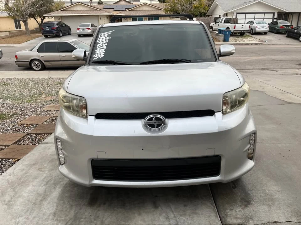 2013 Scion xB - Image 2 of 11