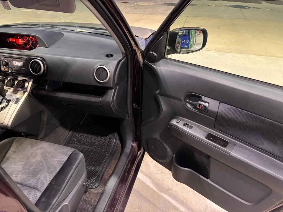 2013 Scion xB - Image 13 of 16