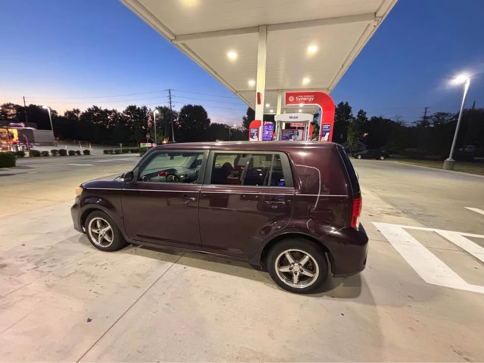 2013 Scion xB - Image 4 of 16