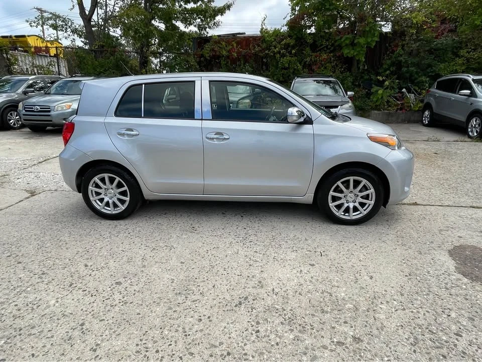 2013 Scion xD - Image 3 of 19