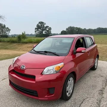 2013 Scion xD Hatchback