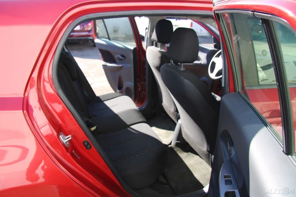 2013 Scion xD - Image 20 of 21