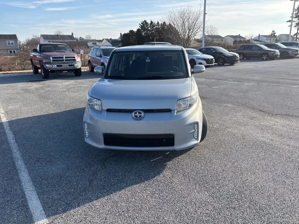 2013 Scion xB - Image 2 of 9