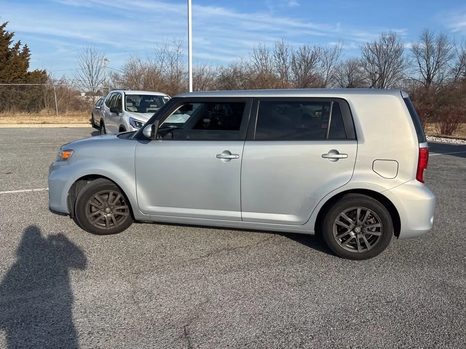2013 Scion xB - Image 3 of 9