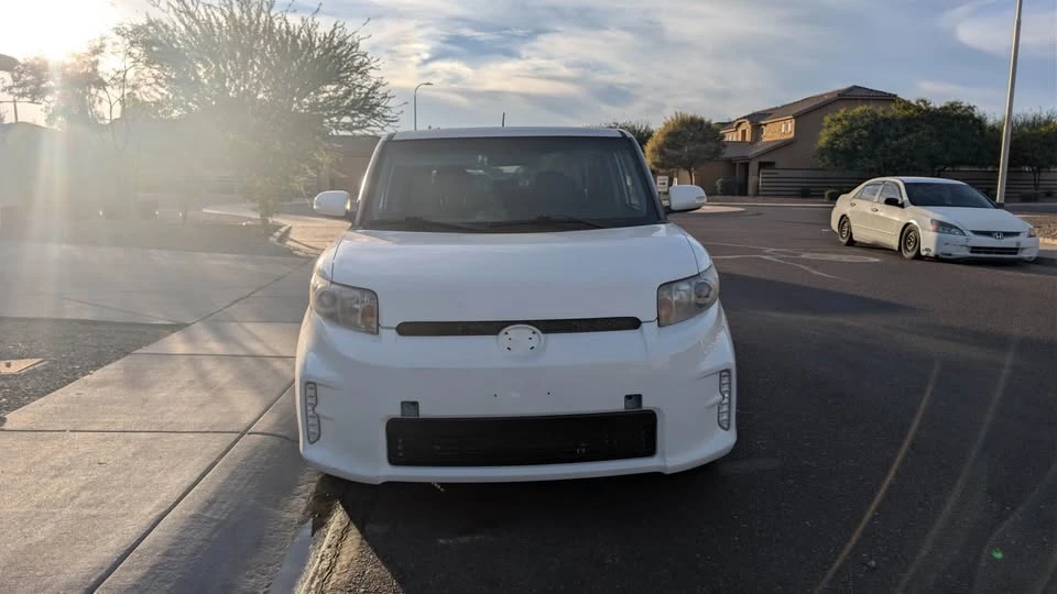 2013 Scion xB - Image 2 of 10