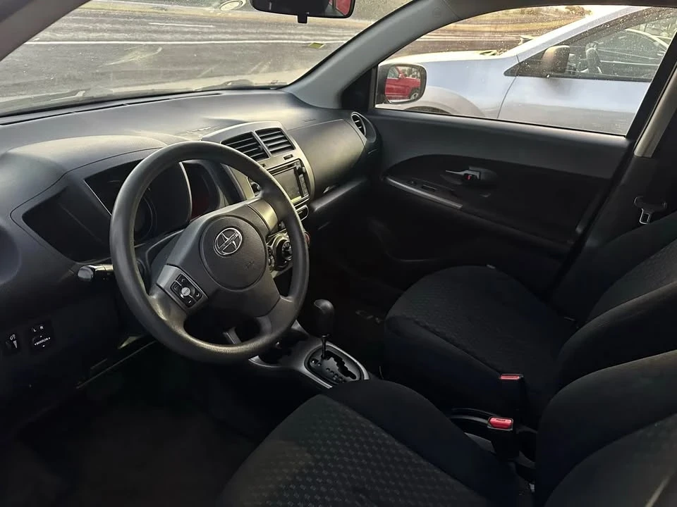 2013 Scion xD - Image 13 of 17