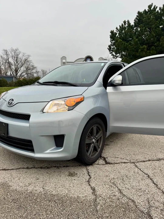 2013 Scion xD - Image 5 of 14