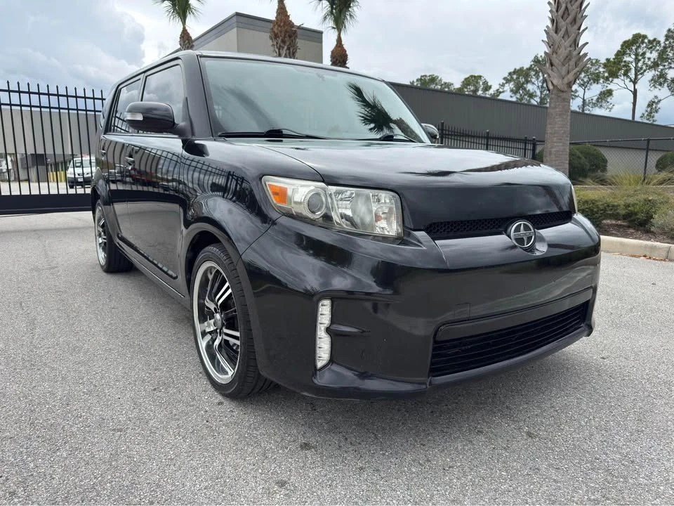 2013 Scion xD - Image 3 of 16