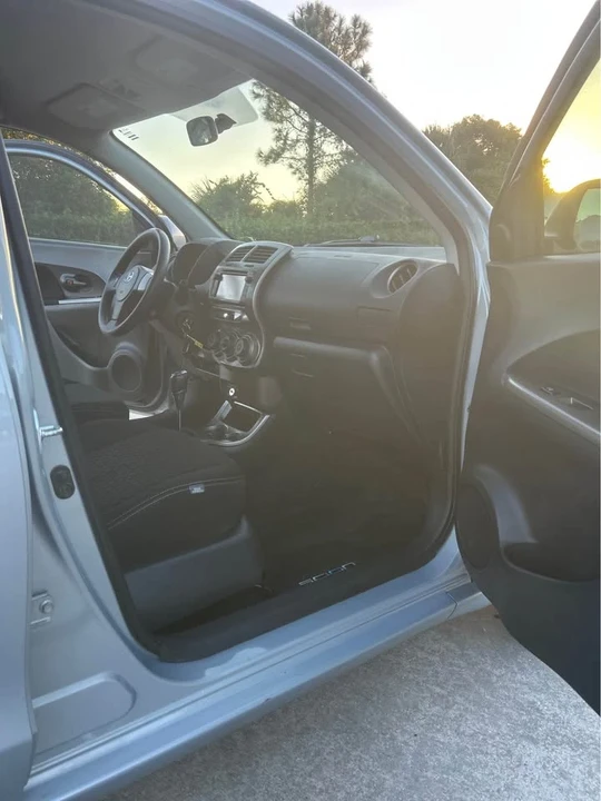 2013 Scion xD - Image 12 of 20
