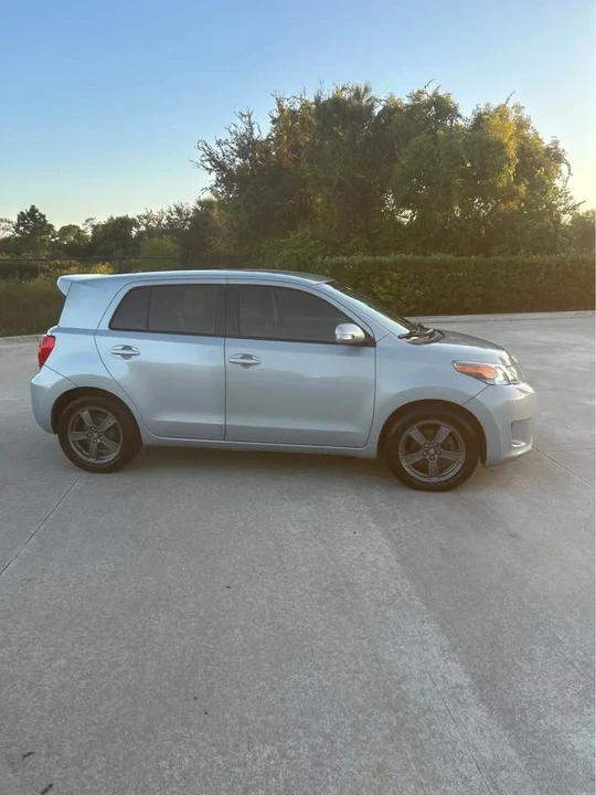 2013 Scion xD - Image 8 of 20