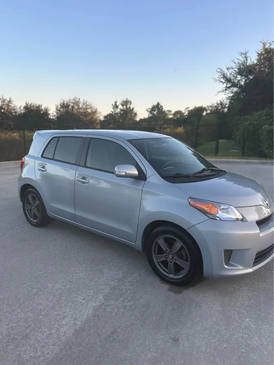 2013 Scion xD - Image 10 of 20