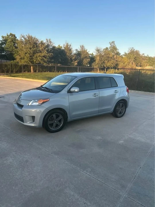 2013 Scion xD - Image 2 of 20
