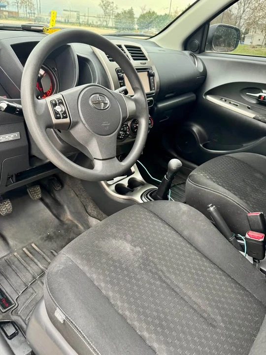 2013 Scion xD - Image 8 of 20