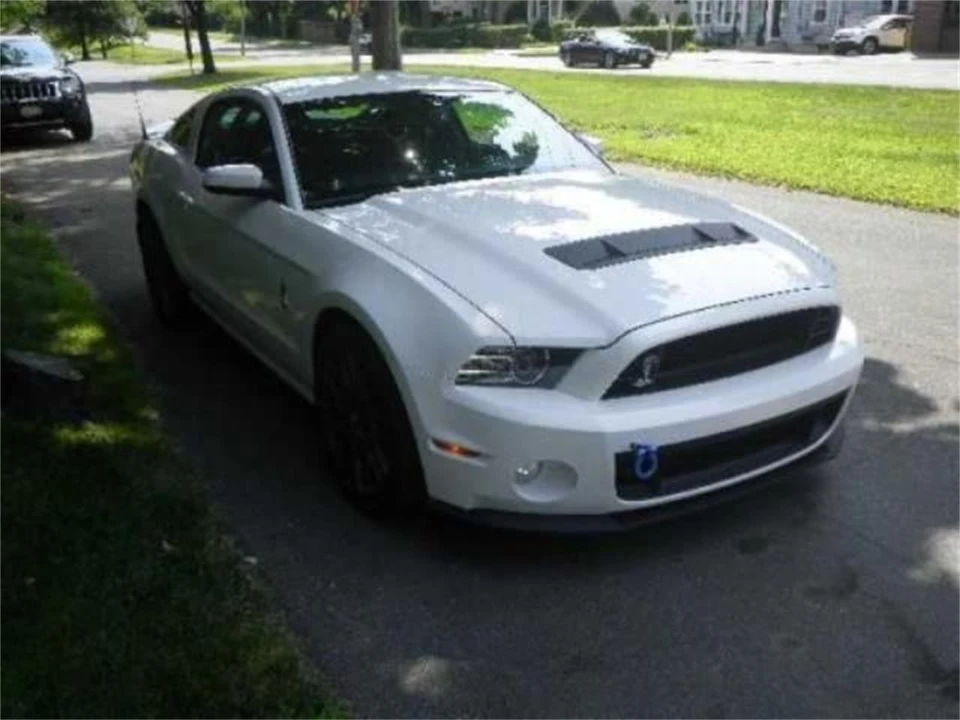 2013 Shelby GT350 - Image 4 of 8