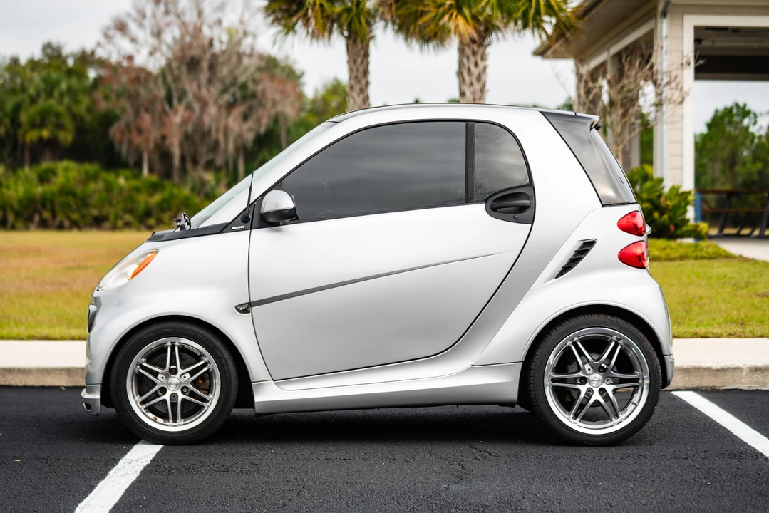 2013 Smart Fortwo 2nd Gen - Image 13 of 31