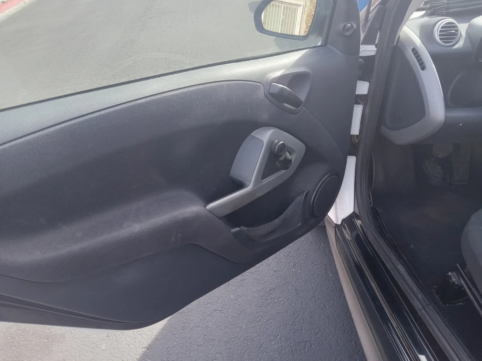 2013 Smart Fortwo 2nd Gen - Image 10 of 17