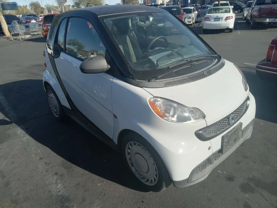 2013 Smart Fortwo 2nd Gen - Image 2 of 17