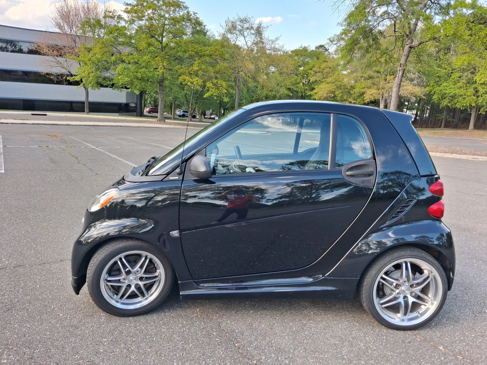 2013 Smart Fortwo 2nd Gen - Image 15 of 31