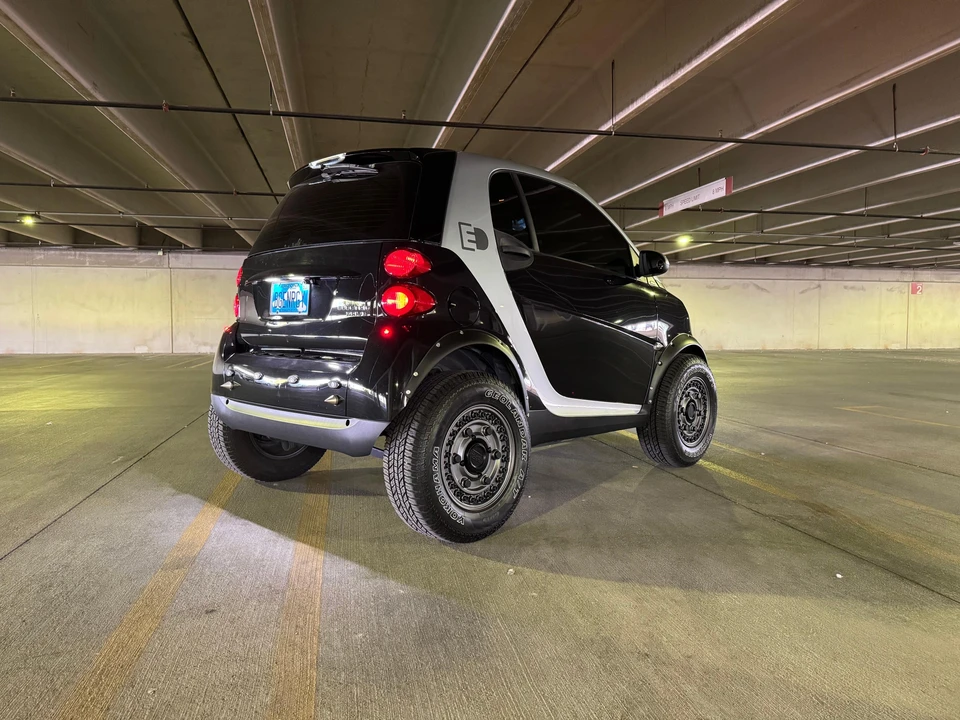2013 Smart Fortwo 2nd Gen - Image 19 of 31