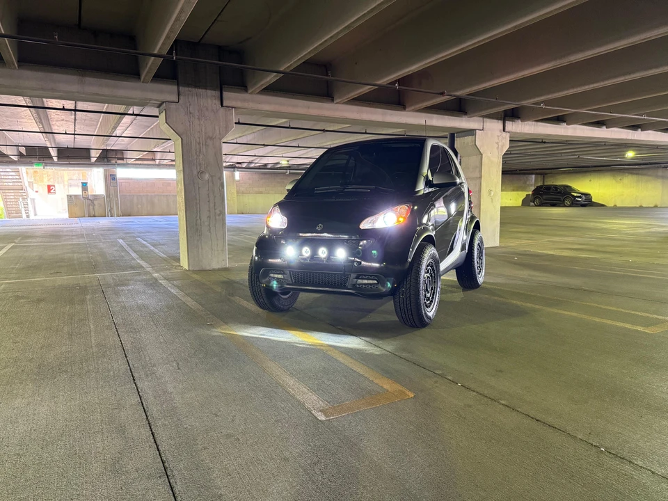 2013 Smart Fortwo 2nd Gen - Image 12 of 31