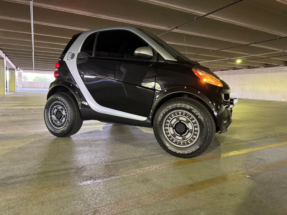 2013 Smart Fortwo 2nd Gen - Image 20 of 31