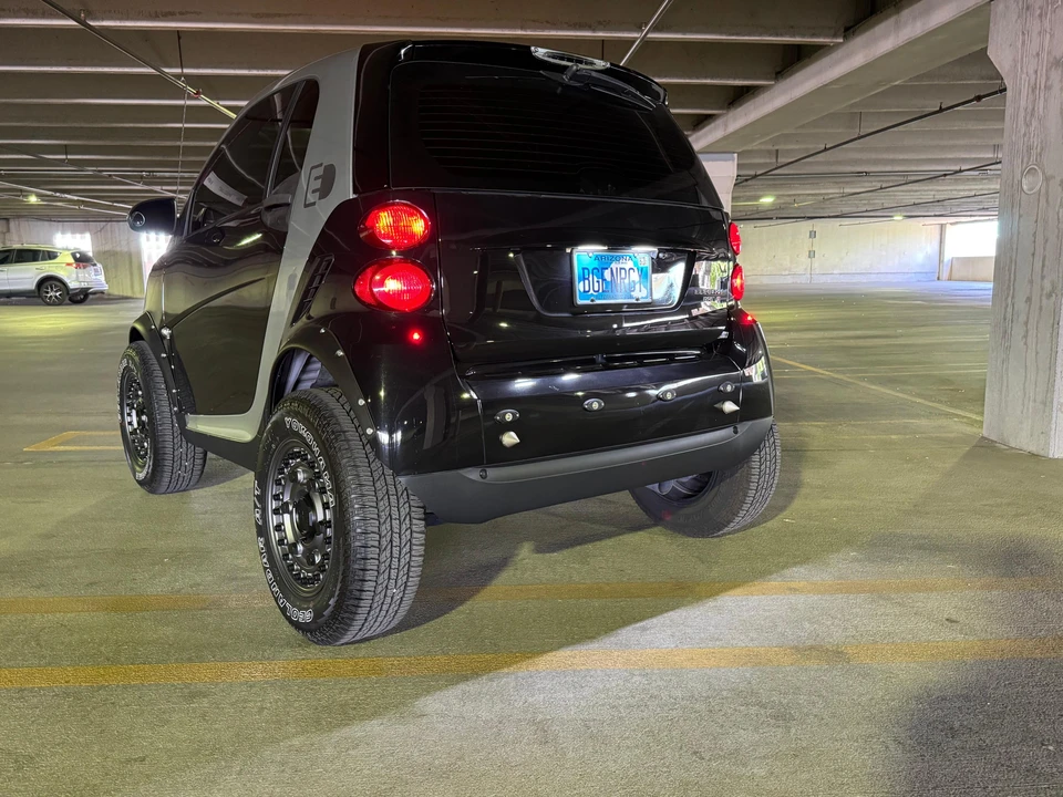 2013 Smart Fortwo 2nd Gen - Image 16 of 31