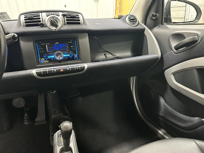 2013 Smart Fortwo 2nd Gen - Image 9 of 17