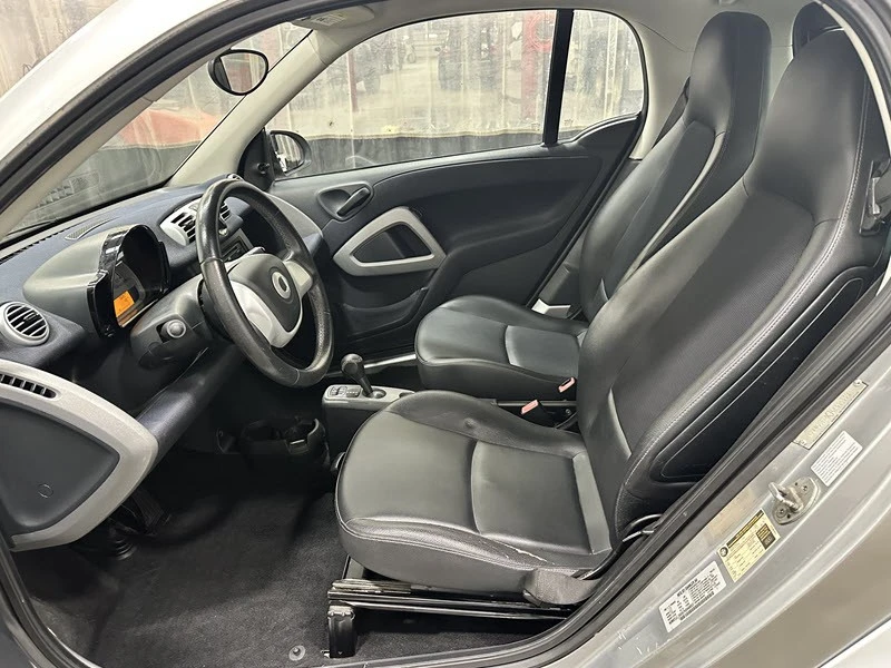 2013 Smart Fortwo 2nd Gen - Image 10 of 17