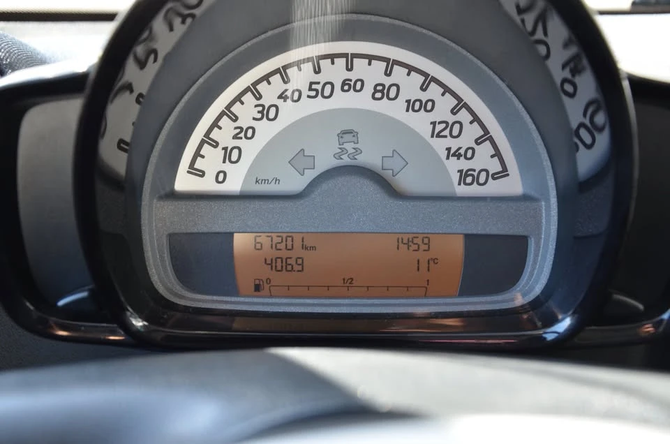 2013 Smart Fortwo 2nd Gen - Image 7 of 12