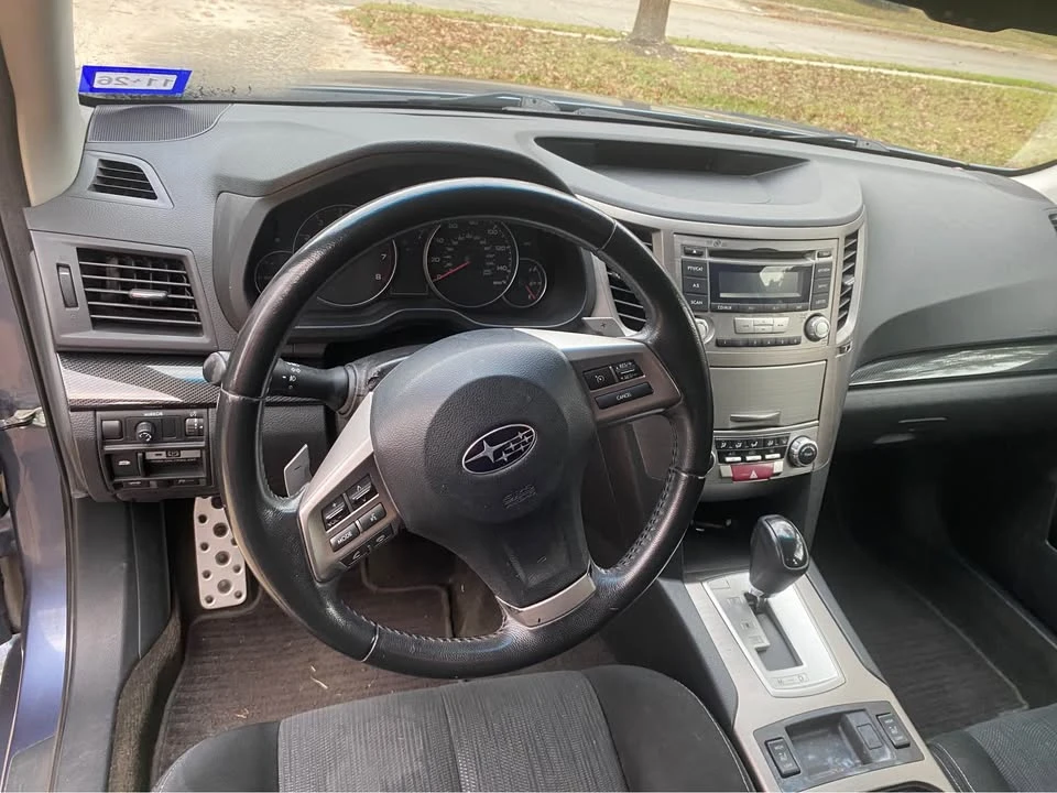2013 Subaru - Image 5 of 10