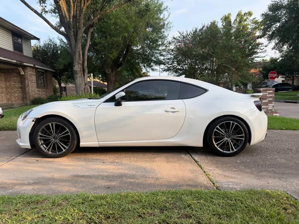2013 Subaru BRZ 1st Gen - Image 2 of 15