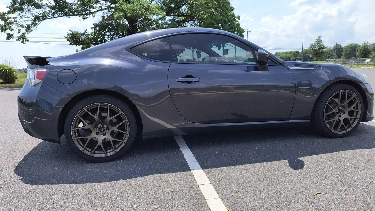 2013 Subaru BRZ 1st Gen - Image 19 of 31