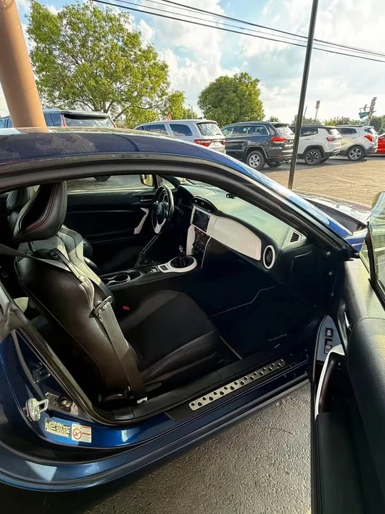 2013 Subaru BRZ 1st Gen - Image 6 of 11