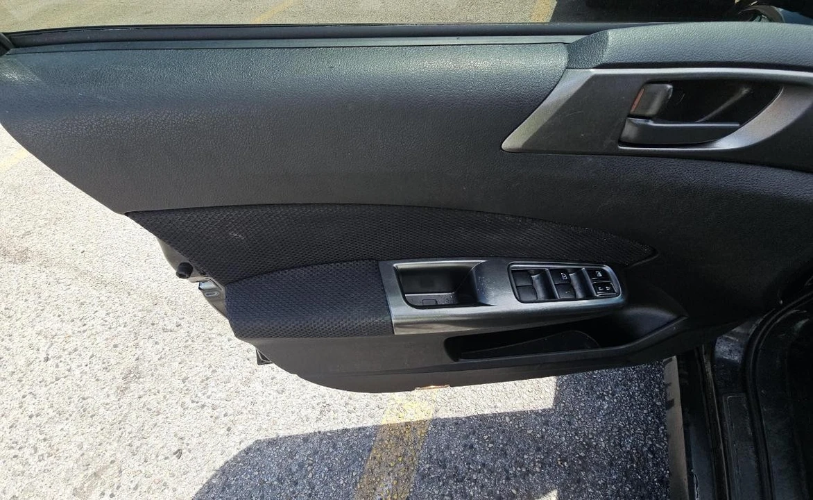 2013 Subaru Forester 3rd Gen - Image 10 of 15