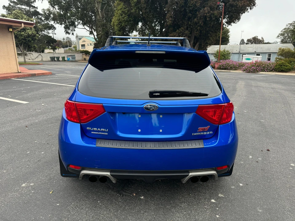 2013 Subaru Impreza WRX STi 3rd Gen - Image 10 of 31