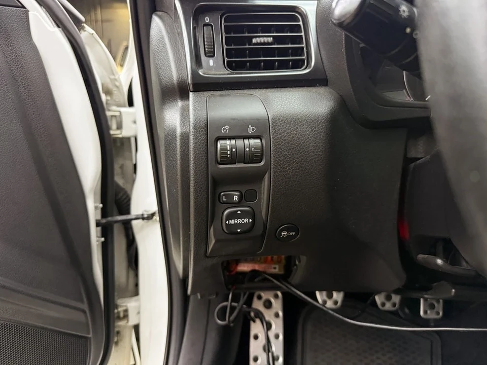 2013 Subaru Impreza WRX STi 3rd Gen - Image 12 of 21