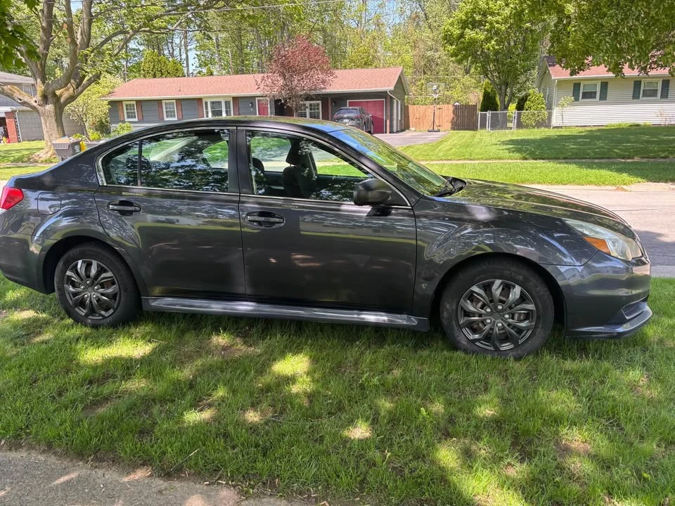 2013 Subaru Legacy 5th Gen - Image 2 of 7