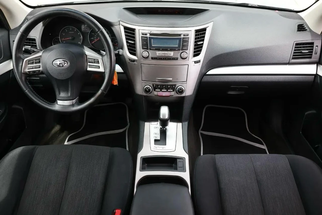 2013 Subaru Legacy 5th Gen - Image 2 of 31