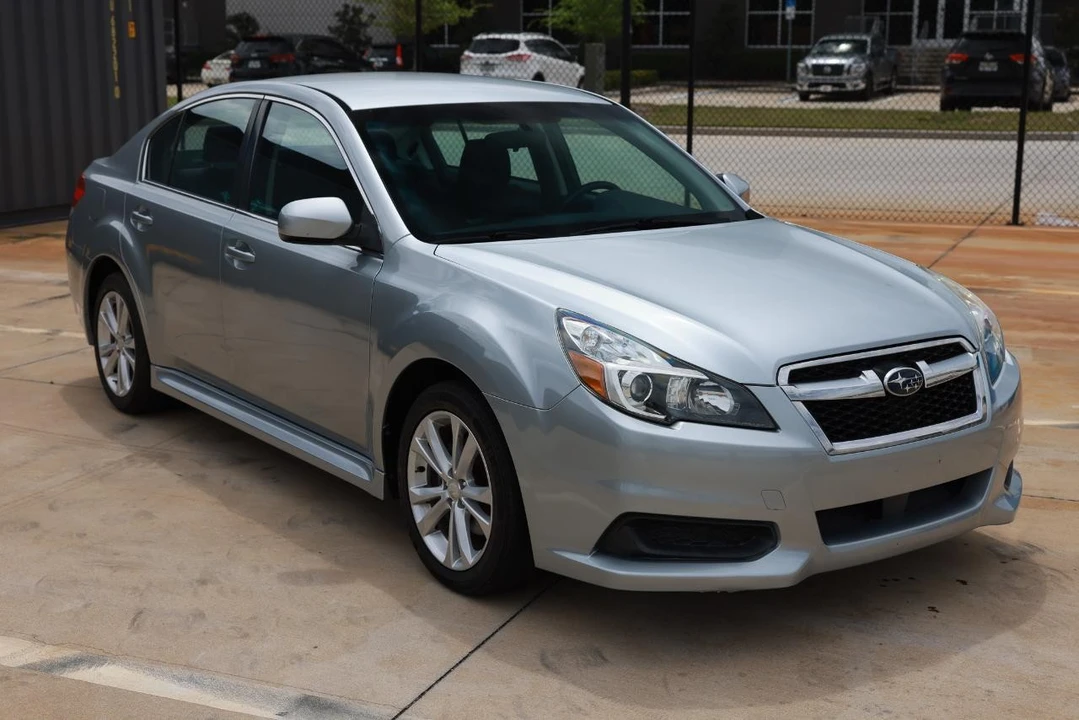 2013 Subaru Legacy 5th Gen - Image 15 of 31