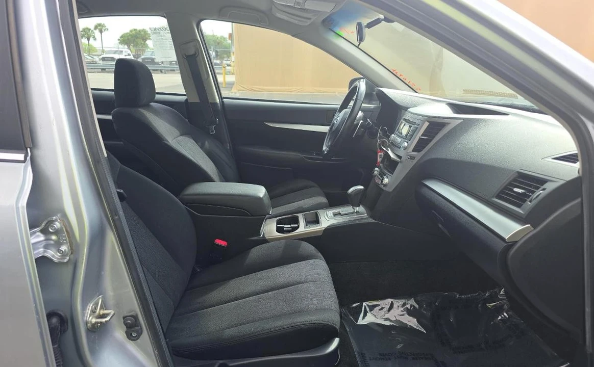 2013 Subaru Legacy 5th Gen - Image 8 of 14