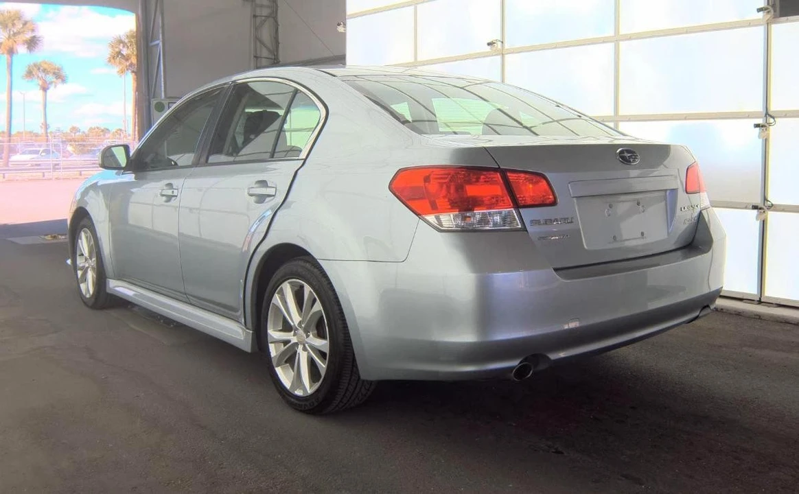2013 Subaru Legacy 5th Gen - Image 6 of 14