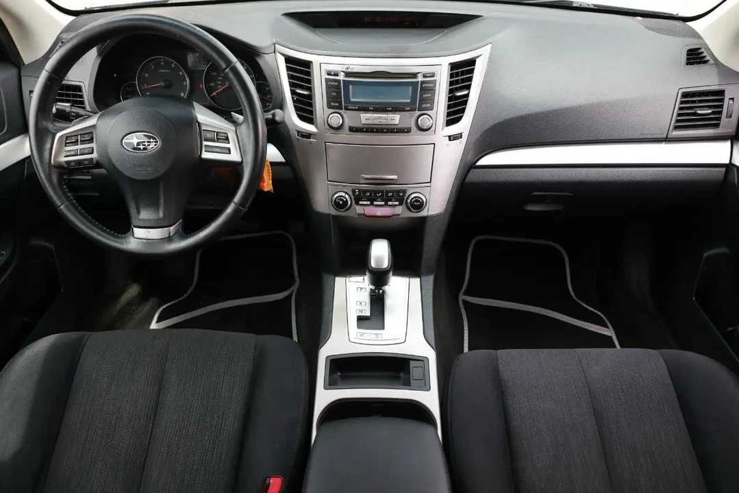 2013 Subaru Legacy 5th Gen - Image 21 of 31