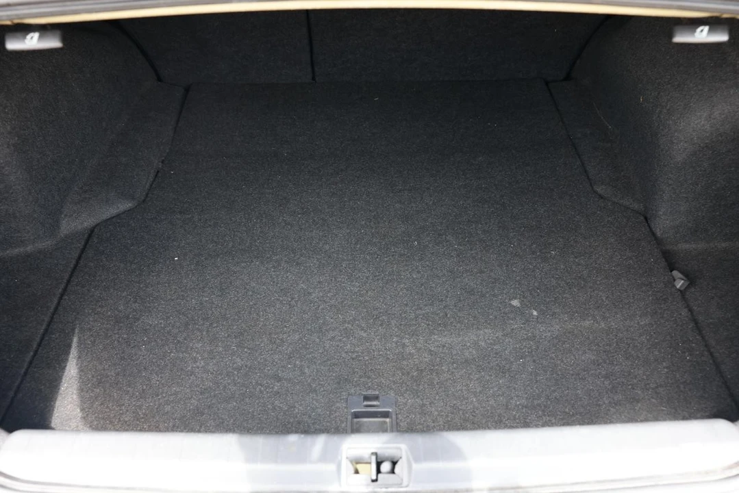2013 Subaru Legacy 5th Gen - Image 24 of 31