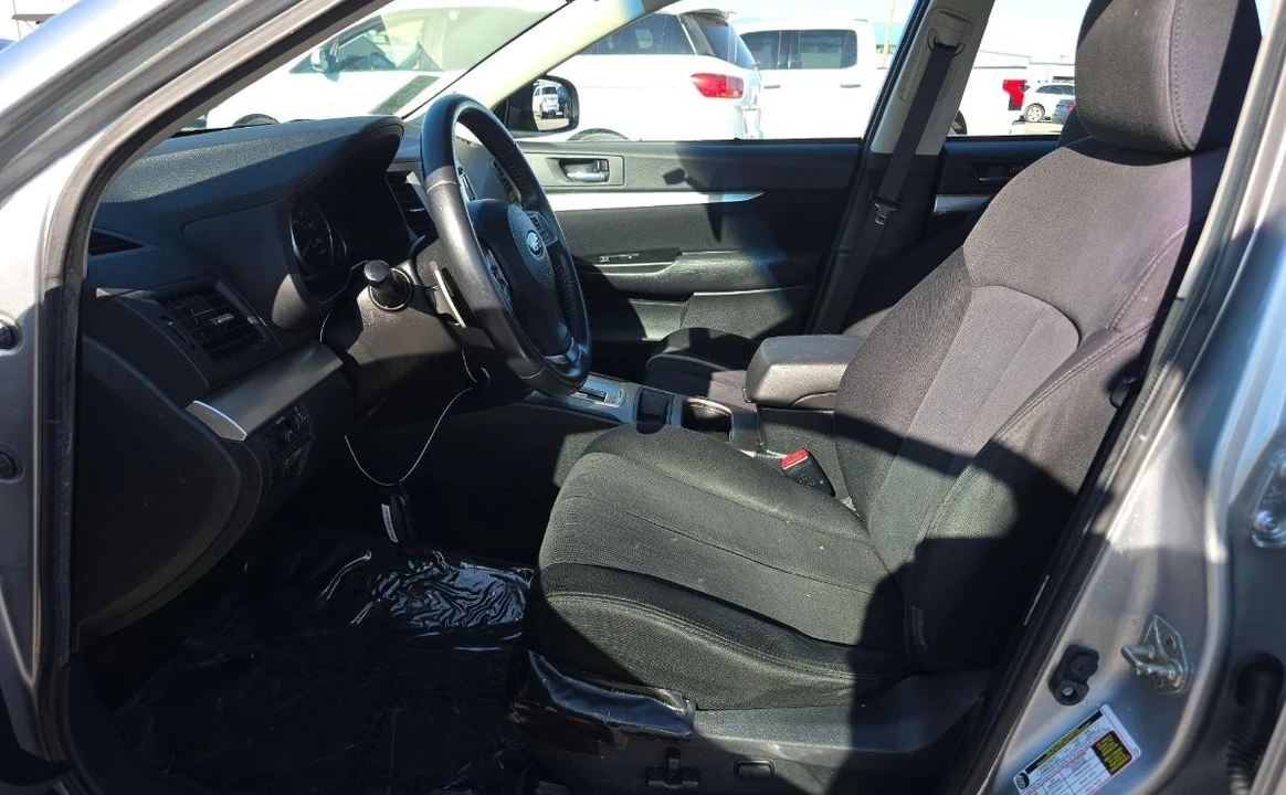 2013 Subaru Legacy 5th Gen - Image 7 of 14