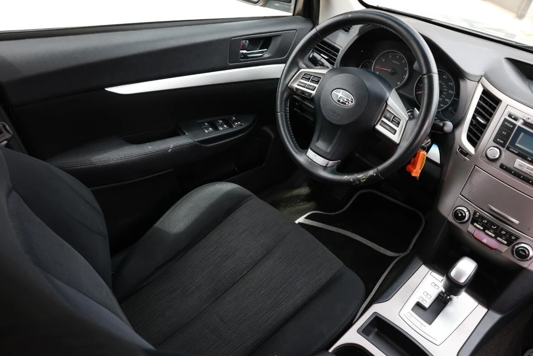 2013 Subaru Legacy 5th Gen - Image 20 of 31